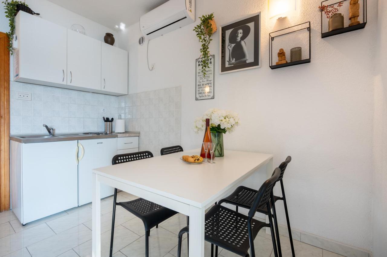 Angela & Marco'S Apartments Неум Екстер'єр фото