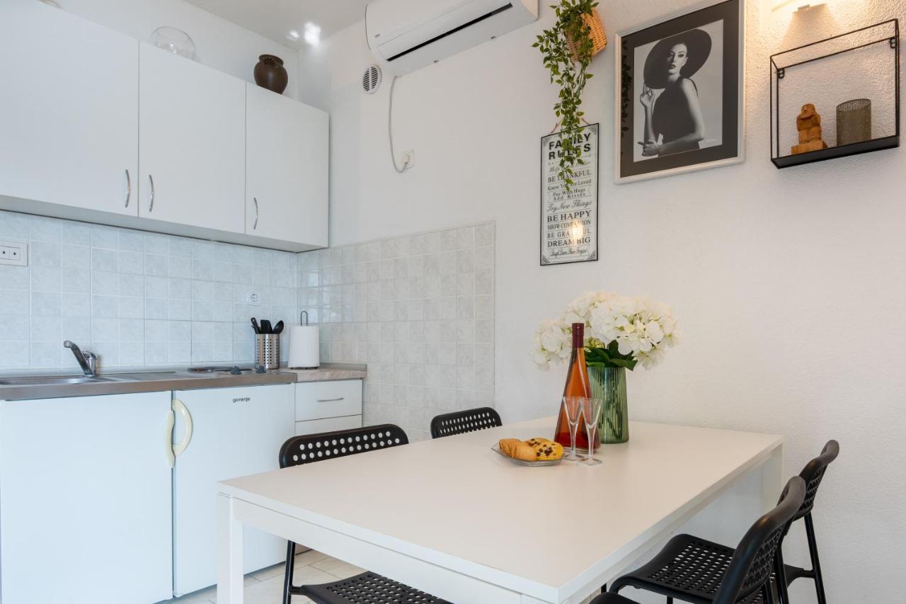Angela & Marco'S Apartments Неум Екстер'єр фото