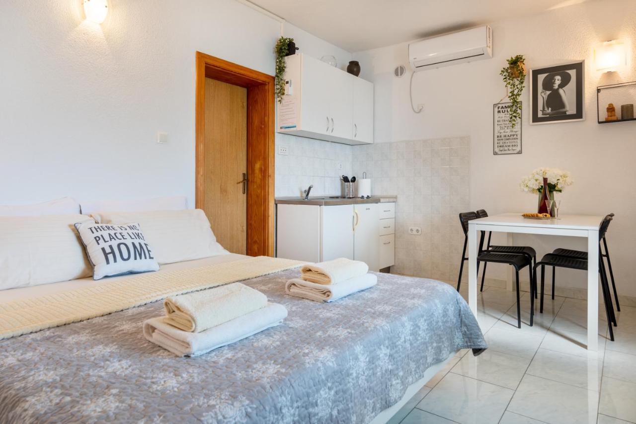 Angela & Marco'S Apartments Неум Екстер'єр фото